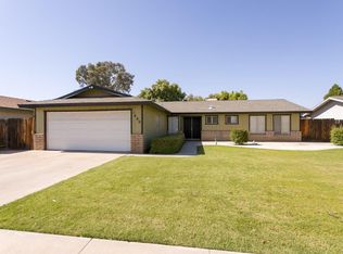 1680 W Terry Ct, Porterville, CA 93257