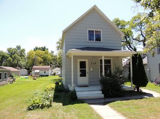 318 1st Ave SW, Watertown, SD 57201