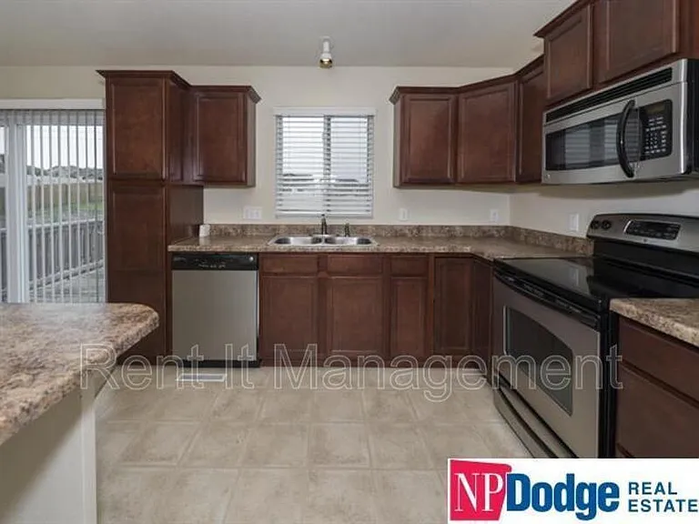 4701 N 168th Ave — Photo 13