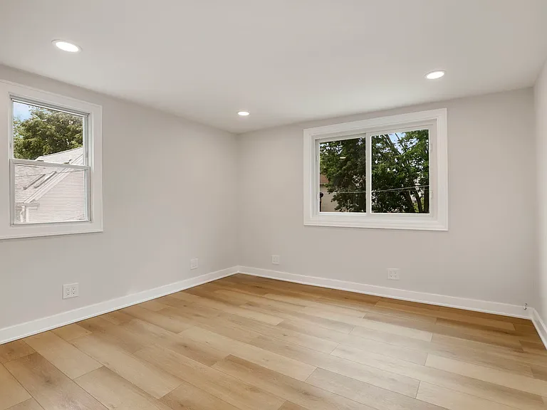 4340 N Oakley Ave #CH — Photo 21