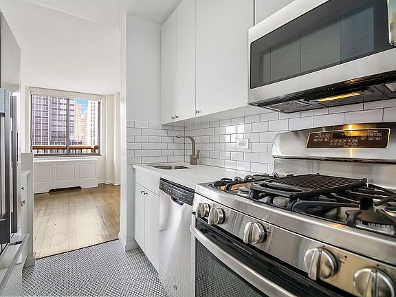 2nd image of 245 E 44th St APT 22E