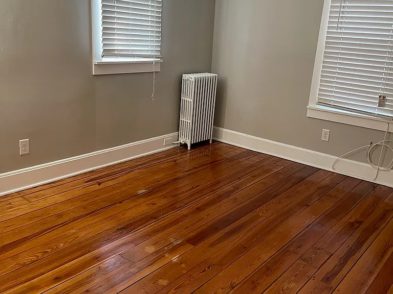 317 S Broad St — Photo 12