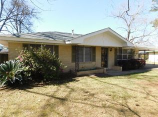 5624 W Circle Dr, Alexandria, LA 71301