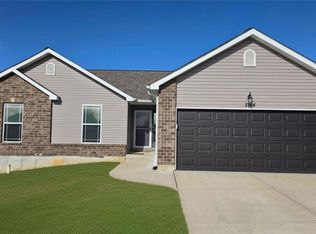 2124 Providence Park Ln, Herculaneum, MO