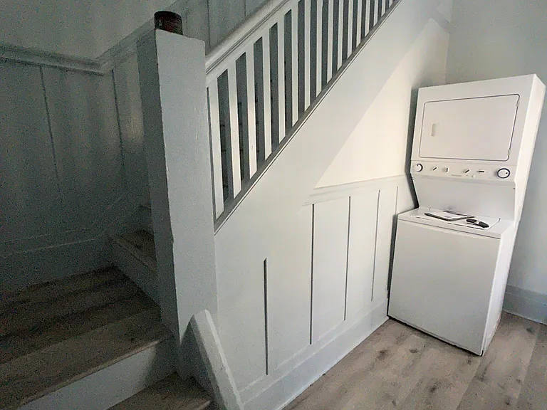 5814 Shattuck Ave #B — Photo 3