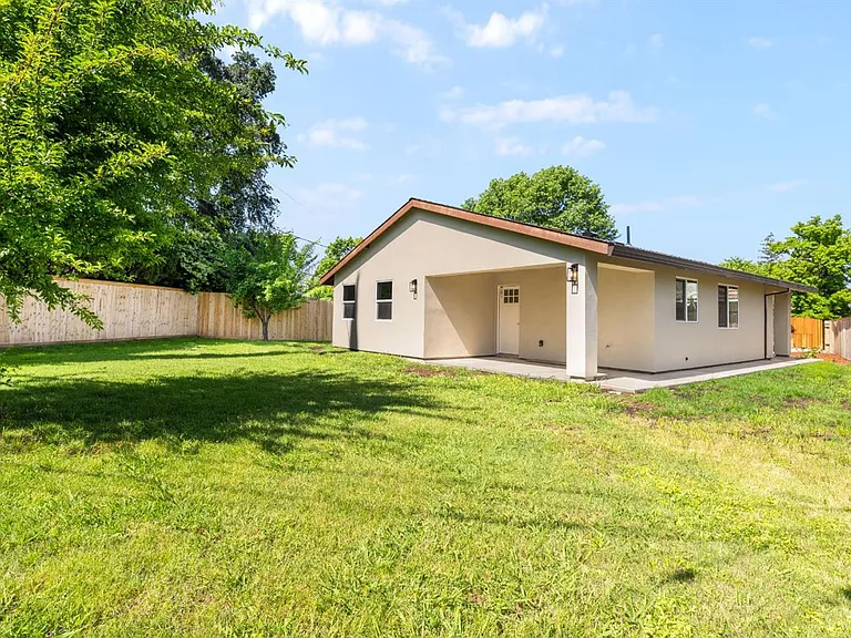 6122 Friendly Ct — Photo 24