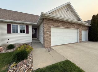 732 SE Ponds Edge Ln, Ankeny, IA 50021