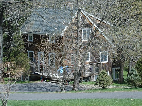 South side - 3 floors