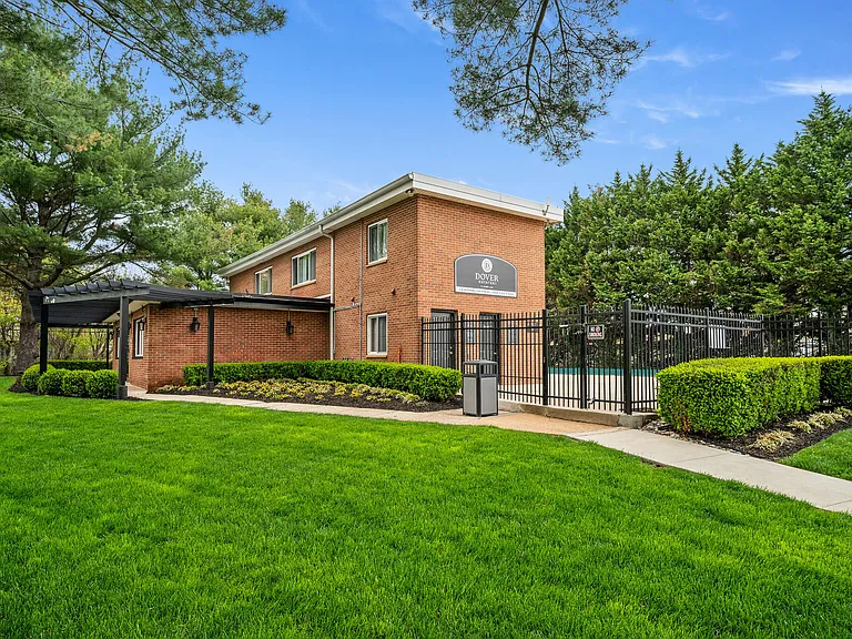 dover-estates-exteriors017
