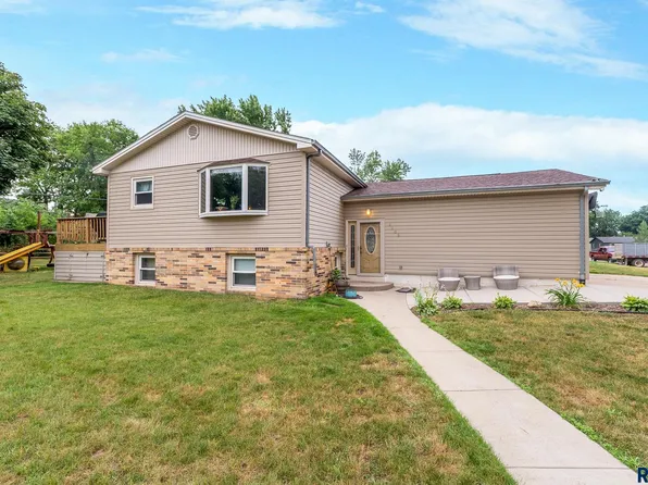 2609 W Brookings St, Sioux Falls, SD 57104