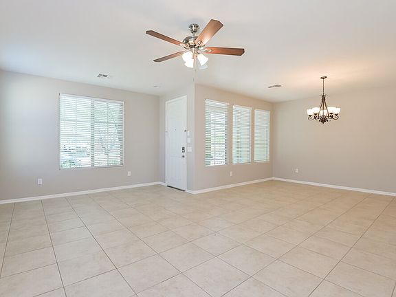 4th image of 335 E Desert Haven Pl
