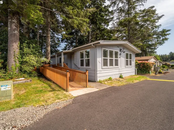 505 Shorepines Pl, Coos Bay, OR 97420