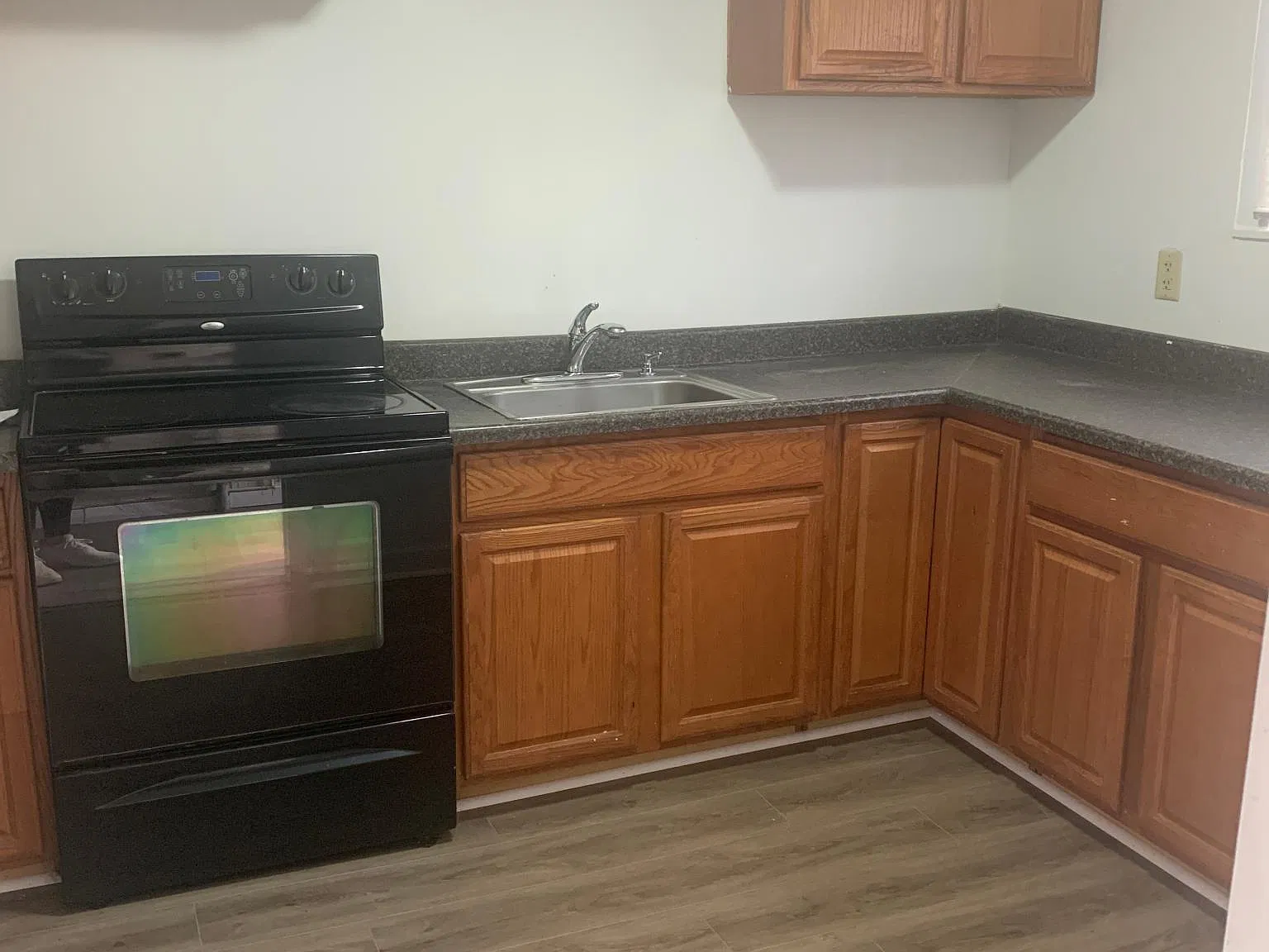 3 bed, $1,375 — Photo 4