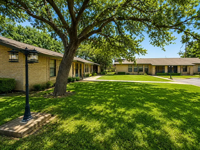 1025 Rio Rico Rd #4 — Photo 5