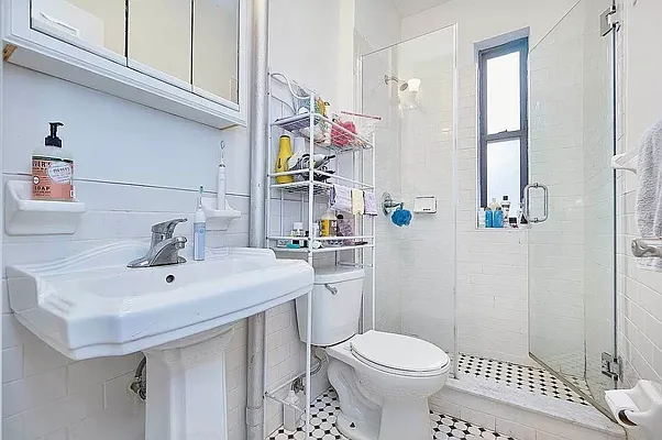 Rented by Corcoran | media 10