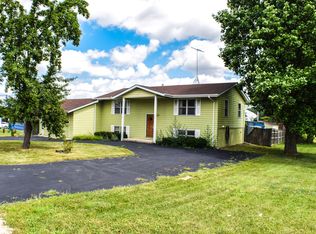 4N425 7th Ave, Addison, IL 60101