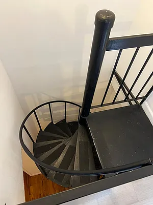 Rented by E Realty International Corp | media 5