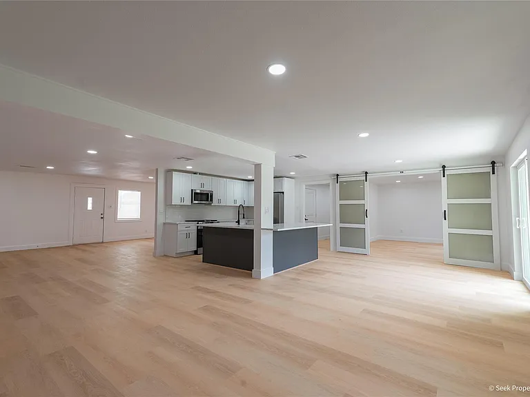 7942 Hammerly Blvd — Photo 3