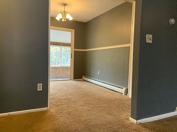 Dining room upstairs 