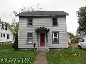 721 N Michigan Ave photo 1