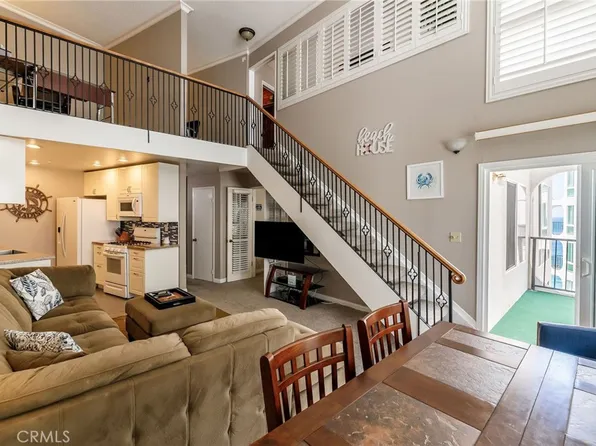 565 Esplanade Unit 411, Redondo Beach, CA 90277
