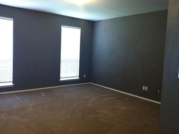 3rd image of 7433 Sunray Dr