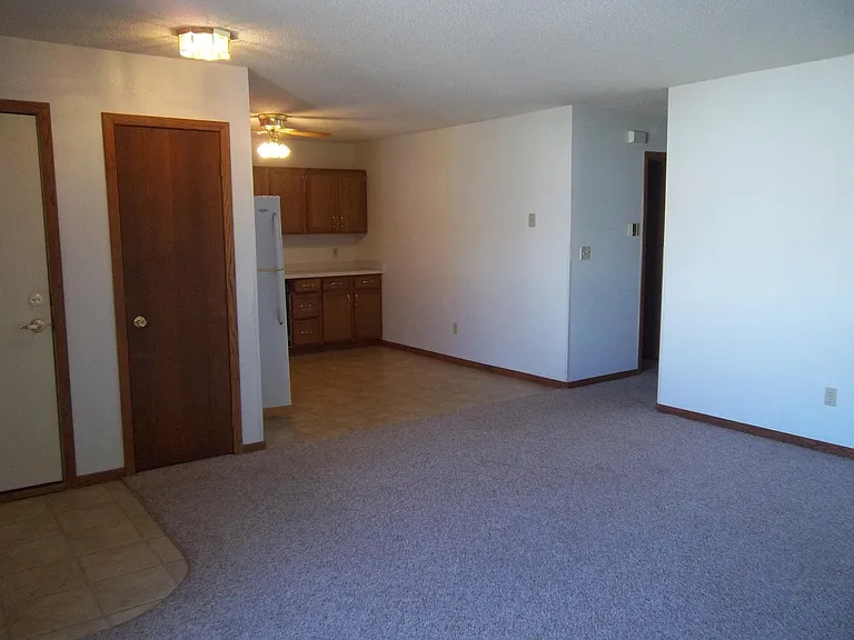 926 Larson Dr #926 — Photo 3