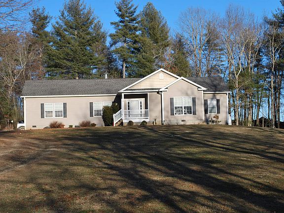 3rd image of 241 Sams Rd SE