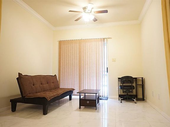 5th image of 3231 Allen Pkwy APT 1209