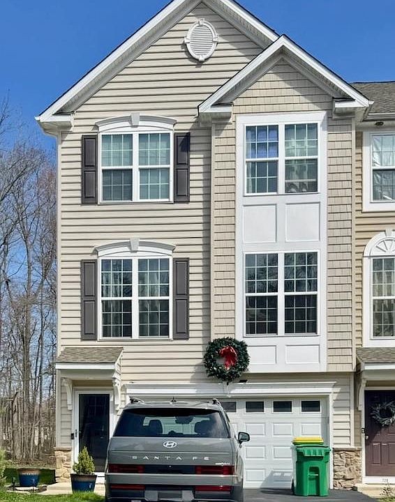 1st image of 727 Kelny Rd