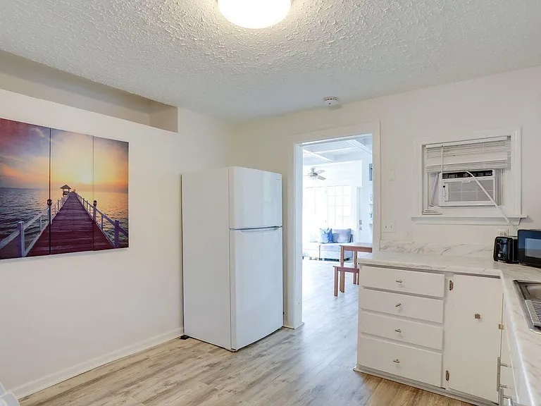 216 S M St #2 — Photo 15