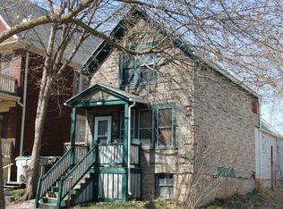 1116 E Hamilton St, Milwaukee, WI 53202