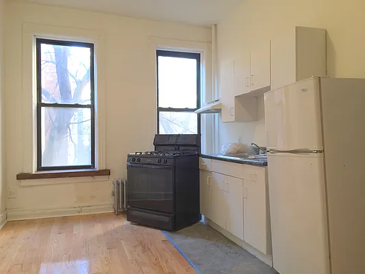 Rented by Uptown Flats LLC | media 37
