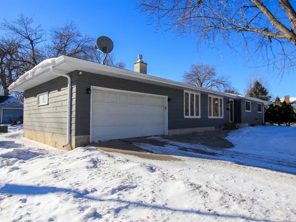 6 5th Ave NE, Hutchinson, MN 55350