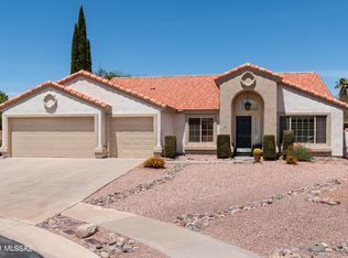 990 W Graythorn Pl, Oro Valley, AZ 85737