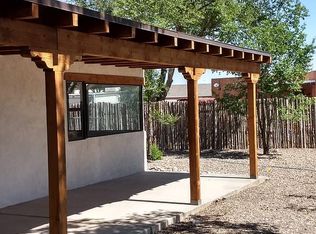 13 Vista De Las Cruces Rd, Los Lunas, NM 87031