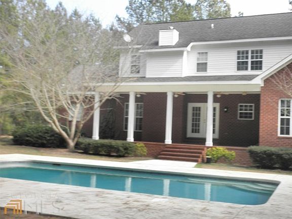 2nd image of 1707 Berkshire Ln