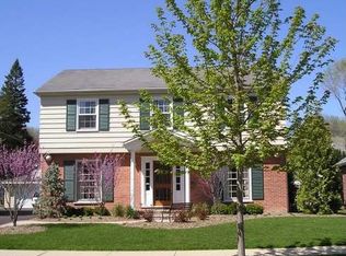 2224 Thornwood Ave, Wilmette, IL 60091