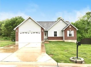 1551 Dorie Ct, Fenton, MO 63026