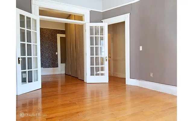 Rented by Douglas Elliman | media 14