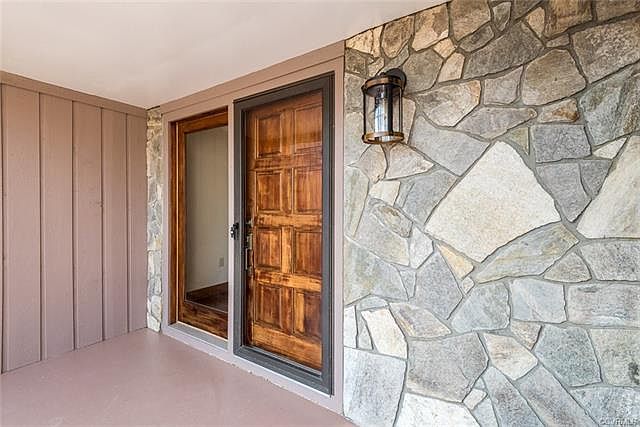 1st image of 14225 Country Club Ct