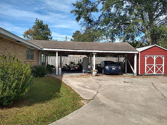 4th image of 402 Lamar Ave
