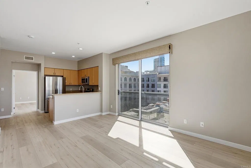 2 bed, 935 sqft, $2,950 — Photo 4