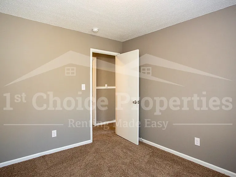 118 Fox Hollies Blvd — Photo 13