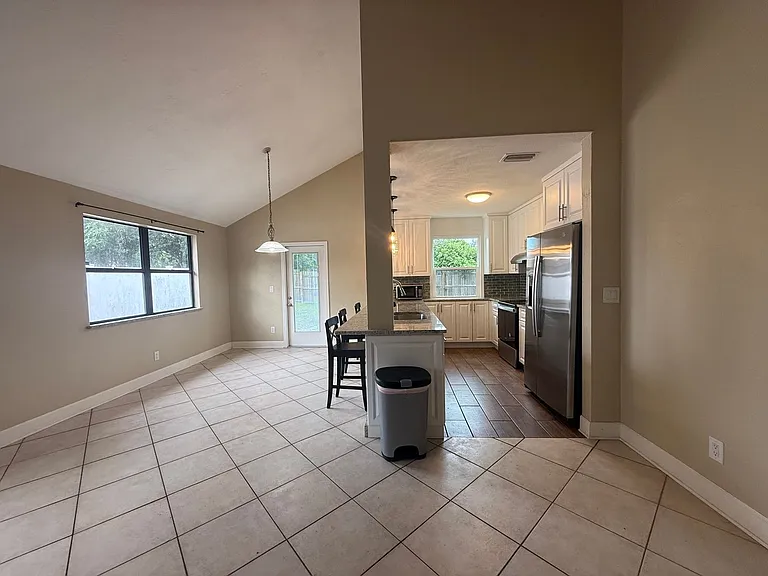 1172 Shallows Ct — Photo 6
