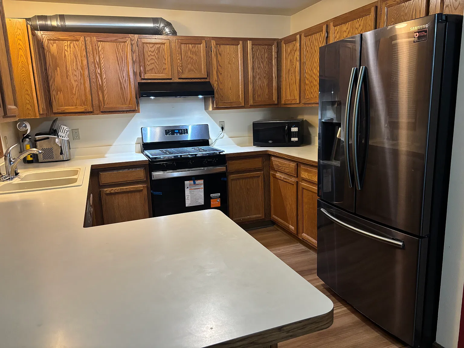 Zachary Court, Pewaukee — Photo 2