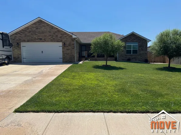 910 N Holly Dr, Liberal, KS 67901