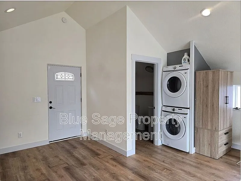 Studio, 1.0 bath, 480 sqft, $1,450 — Photo 3