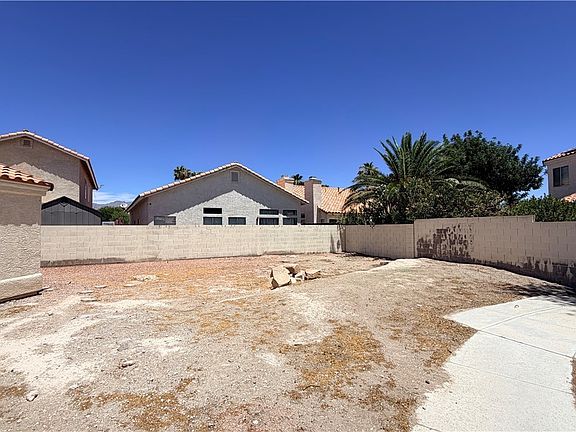 3rd image of 4953 El Sur Ct