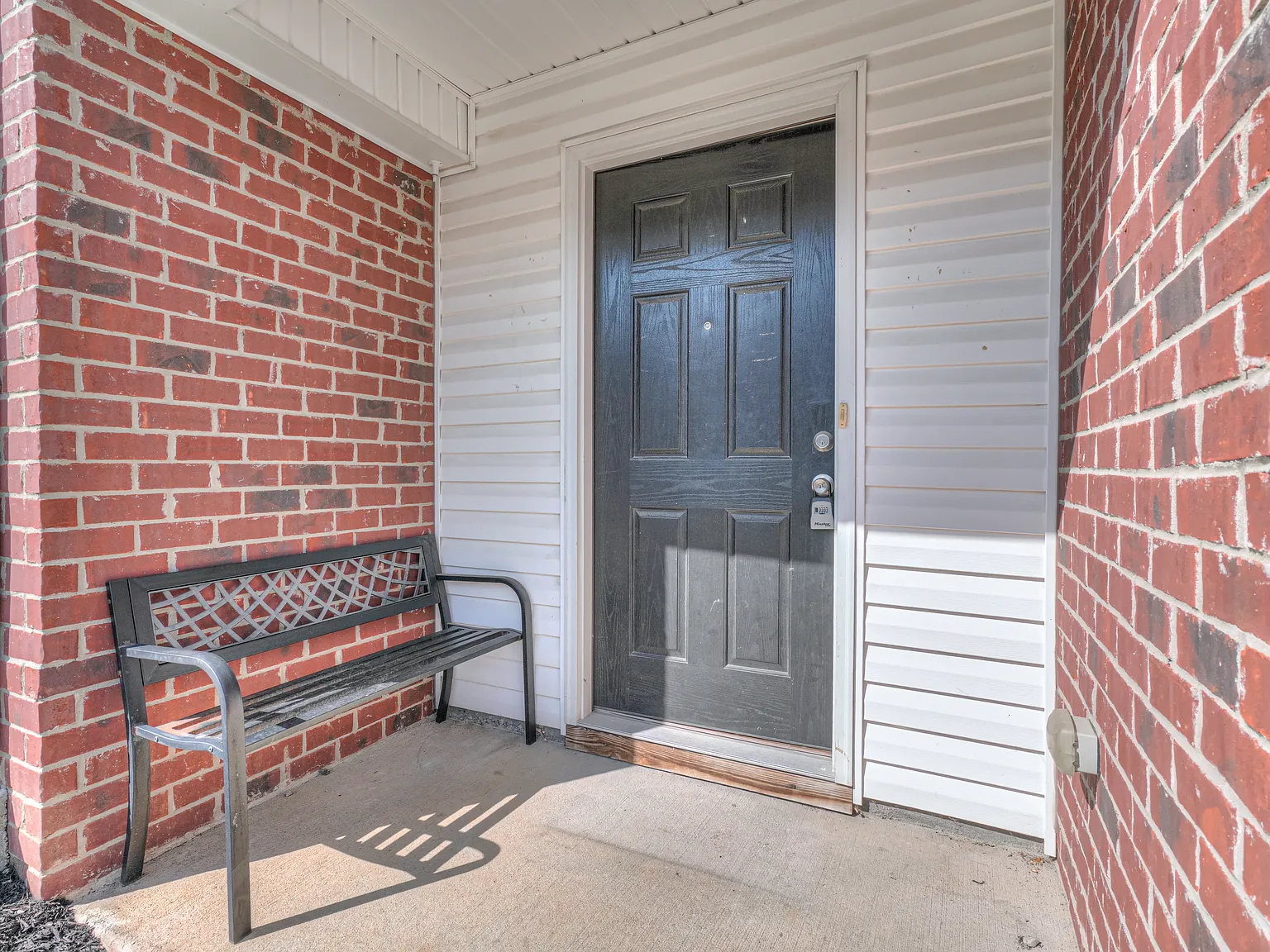 2 bed, 1360 sqft, $2,000 — Photo 4